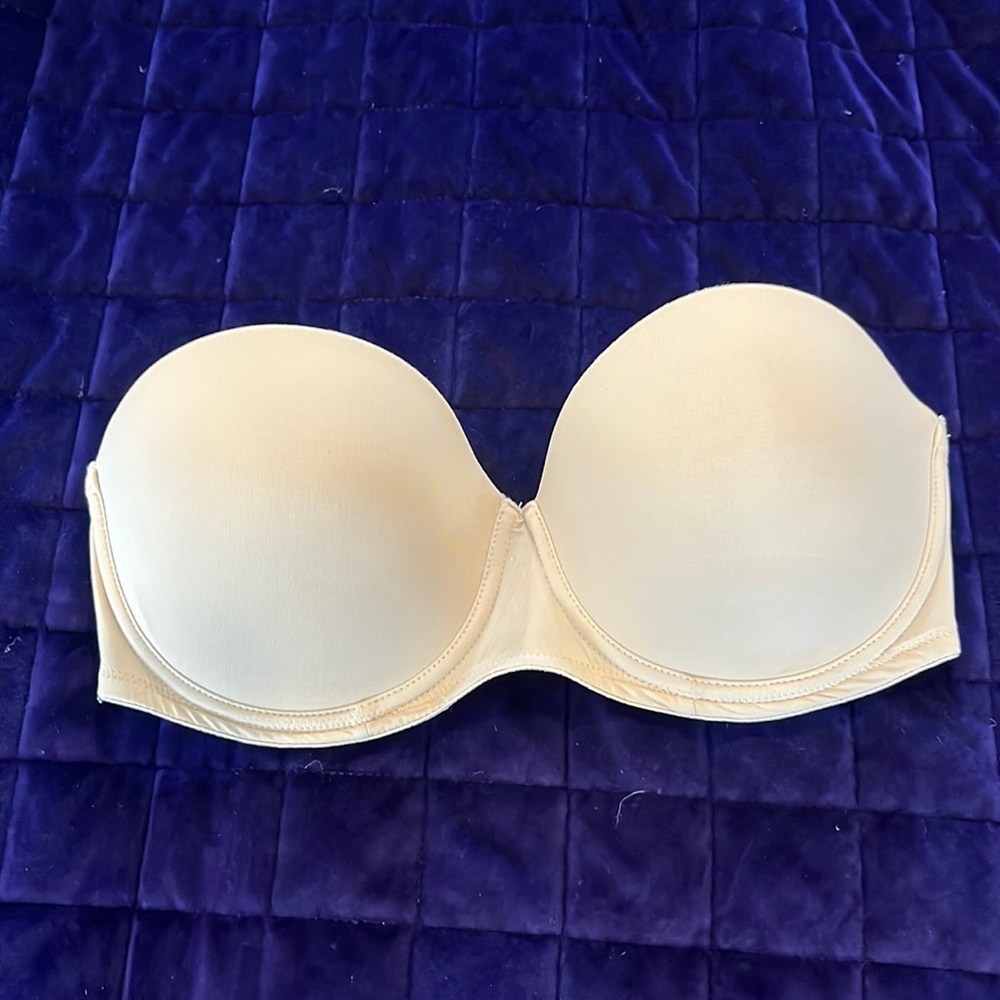 Calvin Kline nude strapless bra